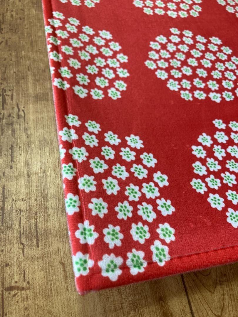 マリメッコ marimekko Puketti レッド マット【40×120】 | 4枚目