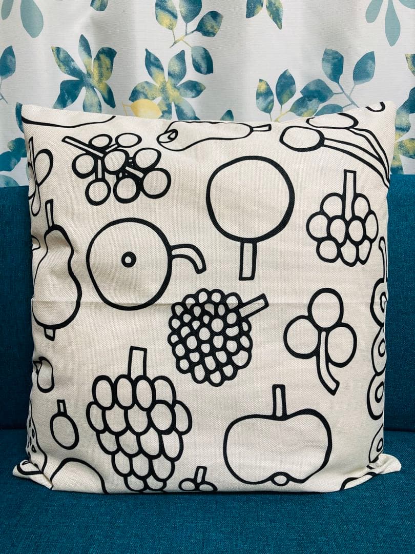 iittala イッタラ フルッタ クッションカバー ブラック 45×45cm | 2枚目