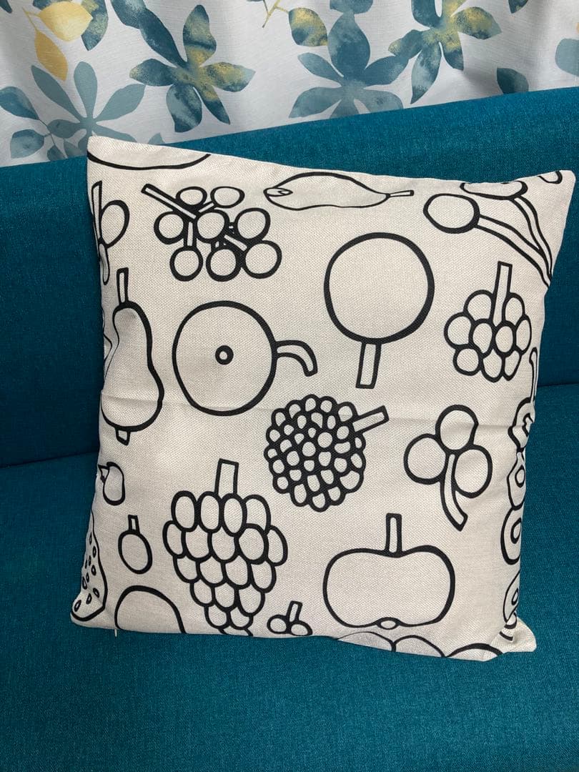 iittala イッタラ フルッタ クッションカバー ブラック 45×45cm | 4枚目