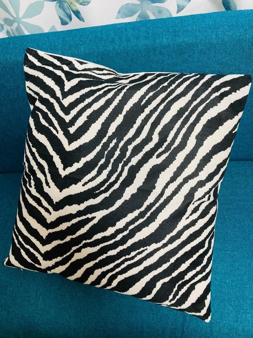 Artek ゼブラ柄 クッションカバー 45 x 45cm ハンドメイド | 3枚目